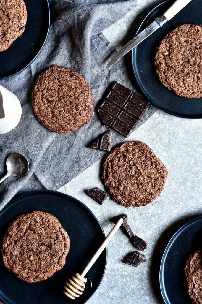 Gluten free, grain free, healthy, paleo pumpkin chocolate chip cookies. Easy to make soft and chewy paleo almond butter cookies- with a crisp cookie crust. Healthy snack for on the go or tasty dessert.