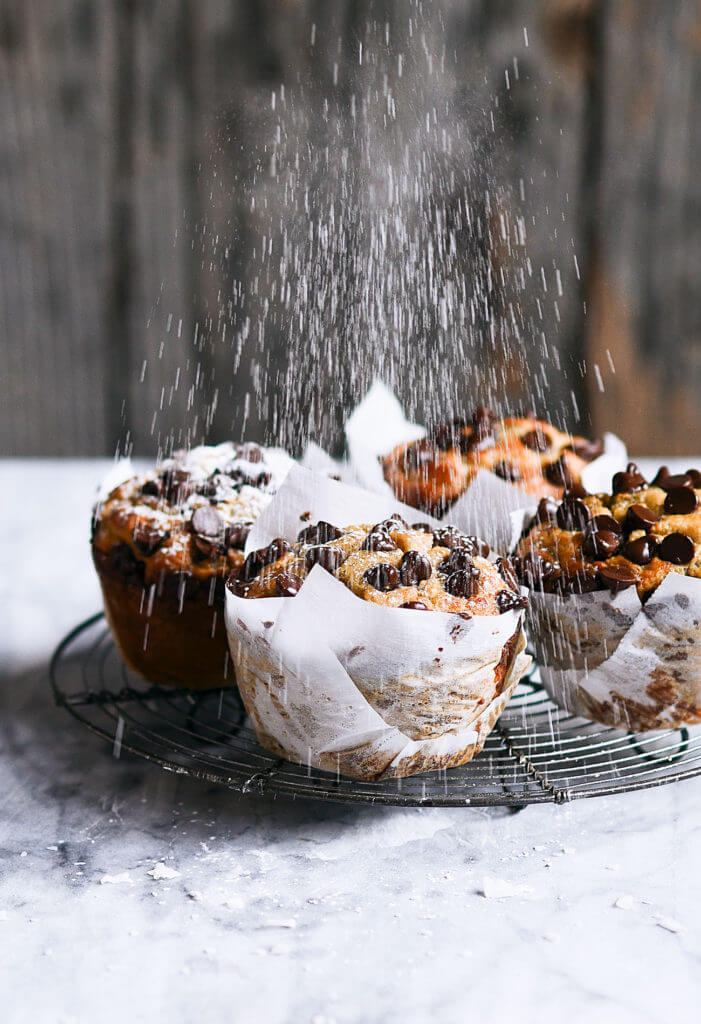 Healthy Gluten Free Banana bread breakfast muffins made in 5 minutes! Easy sugar free, paleo, and grain free breakfast recipe.