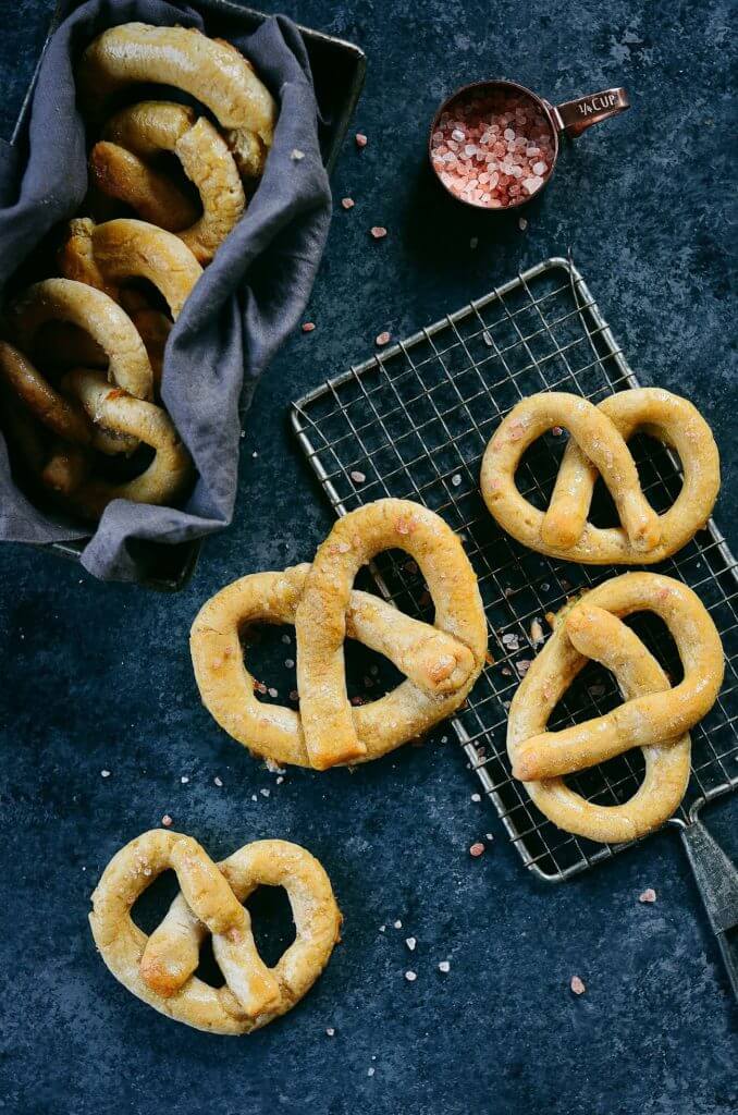 Best easy paleo diet pretzels. Made in a few mins. Yeast free. Nut free. Easy gluten free pretzel recipe. Homemade gluten free paleo pretzels. Easy gluten free pretzel recipe for kids. Paleo pretzel recipe.