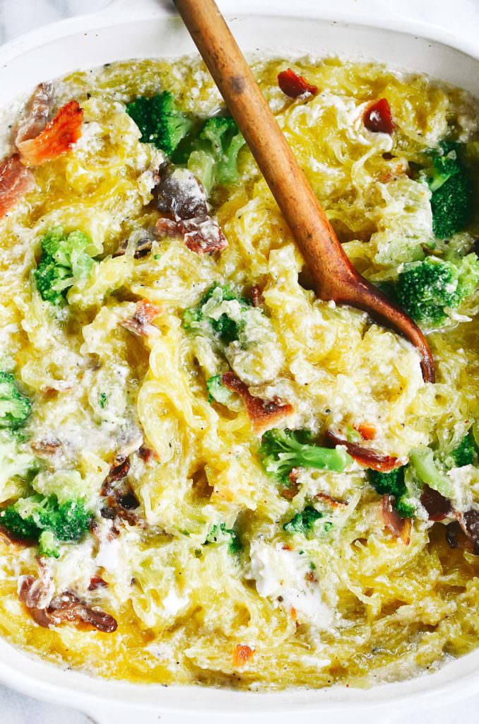 Easy whole30 creamy bacon garlic spaghetti squash bake. Paleo, healthy, and easy to make! Get ready to dig into some serious delicious and healthy eats!! How to cook spaghetti squash. Healthy spaghetti squash bake. Easy whole30 dinner recipes. Whole30 recipes. Whole30 lunch. Whole30 recipes just for you. Whole30 meal planning. Whole30 meal prep. Healthy paleo meals. Healthy Whole30 recipes. Easy Whole30 recipes.