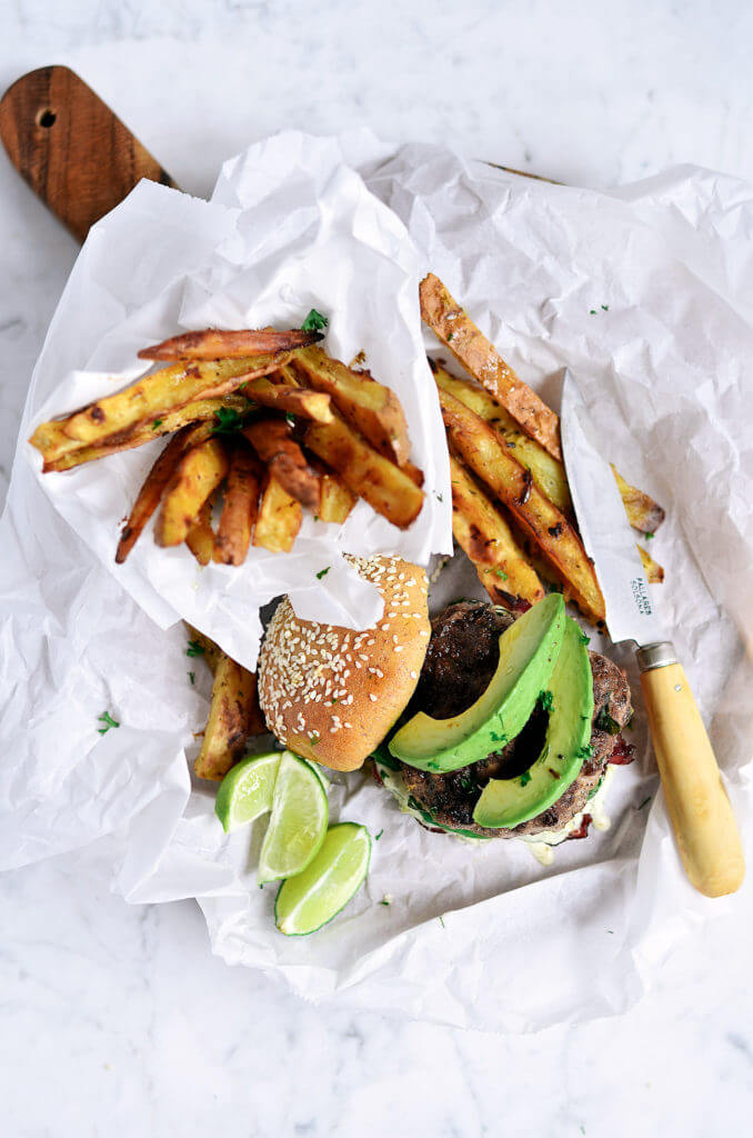 The most delicious LEGIT Paleo bacon avocado burgers! Loaded with fresh basil and garlic. Topped with a creamy white sauce and red onion. Plus, these fluffy and soft grain free buns are to die for! Check out the whole30 burger option too! Paleo burger recipe. Paleo burger patties. Paleo beef burgers. Paleo meal plan. Easy paleo dinner recipes. Easy whole30 dinner recipes. Whole30 recipes. Whole30 lunch. Whole30 meal planning. Whole30 meal prep. Healthy paleo meals. Healthy Whole30 recipes. Easy Whole30 recipes.