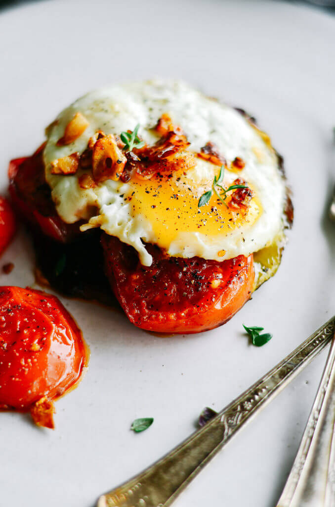 Beautiful egg toast with gorgeous roasted tomatoes and pan roasted portobello mushrooms. Topped off with GARLIC CRISPIES!!, fresh thyme, sea salt, and fresh cracked pepper. A quick, easy, whole30, and paleo breakfast! whole30 breakfast. easy whole30 breakfast ideas. whole30 meal plan. Easy whole30 dinner recipes. Easy whole30 dinner recipes. Whole30 recipes. Whole30 lunch. Whole30 meal planning. Whole30 meal prep. Healthy paleo meals. Healthy Whole30 recipes. Easy Whole30 recipes. Easy whole30 dinner recipes. Best avocado recipes. Dairy free pesto recipe. whole30 apple recipe.