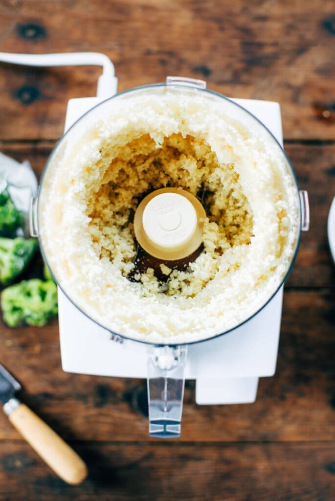 Creamy whole30 chicken, broccoli, cauliflower rice casserole. Your family is going to love this warm and comforting casserole! Kid proof and stuffed with three veggies, topped with the best herb cream sauce. Extra creamy whole30 spaghetti squash casserole. Easy whole30 dinner recipes. Whole30 recipes. Whole30 lunch. Whole30 recipes just for you. Whole30 meal planning. Whole30 meal prep. Healthy paleo meals. Healthy Whole30 recipes. Easy Whole30 recipes.