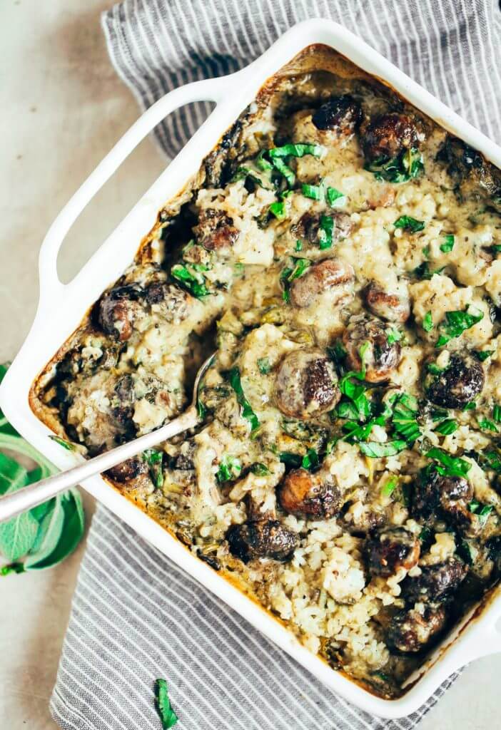 Warm and addicting comfort food alert! Cream of mushroom casserole (paleo, whole30, and dairy free). Layers of creamy sauce, cauliflower rice, herbed mushrooms, and lots of fresh basil! Made in minutes, then it’s in the oven! Easy whole30 dinner recipes. Whole30 recipes. Whole30 lunch. Whole30 recipes just for you. Whole30 meal planning. Whole30 meal prep. Healthy paleo meals. Healthy Whole30 recipes. Easy Whole30 recipes.