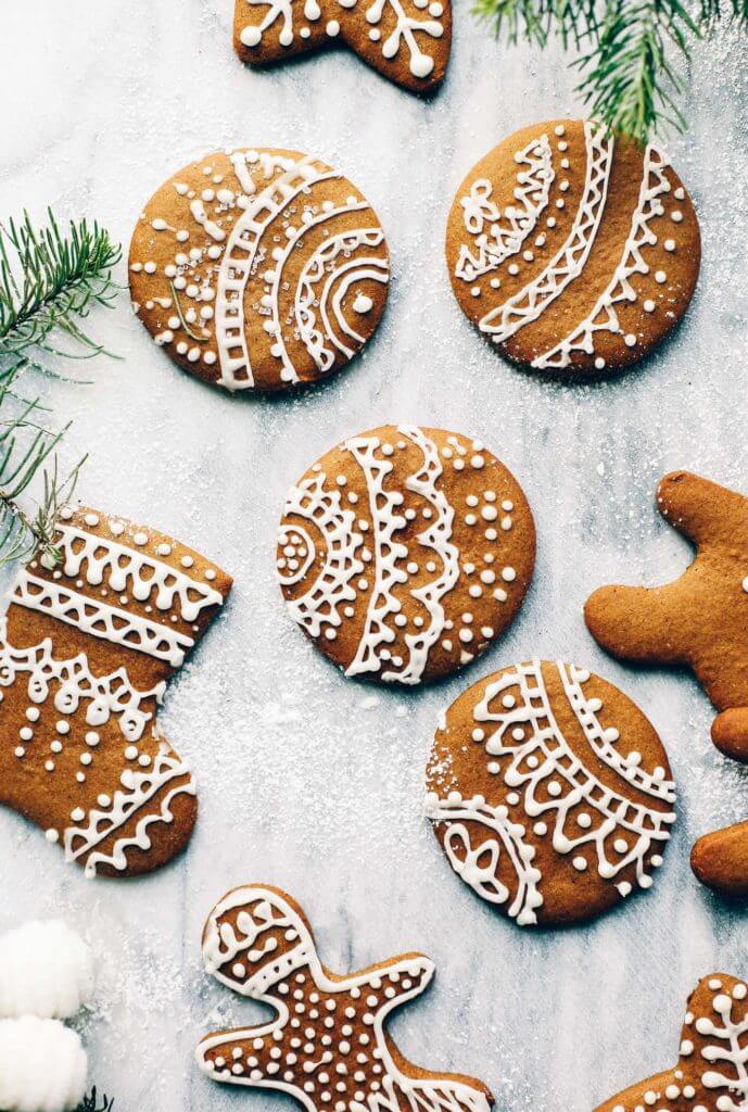 This grain free, refined sugar free gingerbread cookie recipe not only makes delicious cookies- it’s perfect for making gingerbread houses! (Paleo, gluten free, dairy free). Easy gluten free gingerbread cookies. Soft Gingerbread cookies. Almond flour gingerbread cookies. Paleo vegan gingerbread cookies. Best gluten free gingerbread cookies. Low carb gluten free gingerbread cookies.