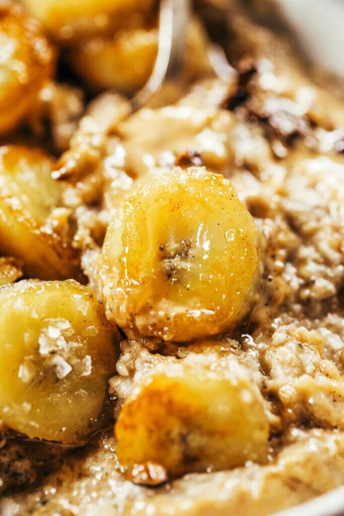 Warm and toasty Paleo banana cereal. Made with caramelized bananas, chia seeds, golden flax, hemp, and coconut. This grain free cereal tastes like oatmeal and is topped with my favorite caramelized bananas! Paleo, gluten free, healthy. Whole30 breakfast recipe. Easy paleo breakfast ideas. Whole30 breakfast ideas. paleo cereal recipe. whole30 meal plan.h. Whole30 meal planning. Whole30 meal prep. Healthy paleo meals. Healthy Whole30 recipes. Easy Whole30 recipes.