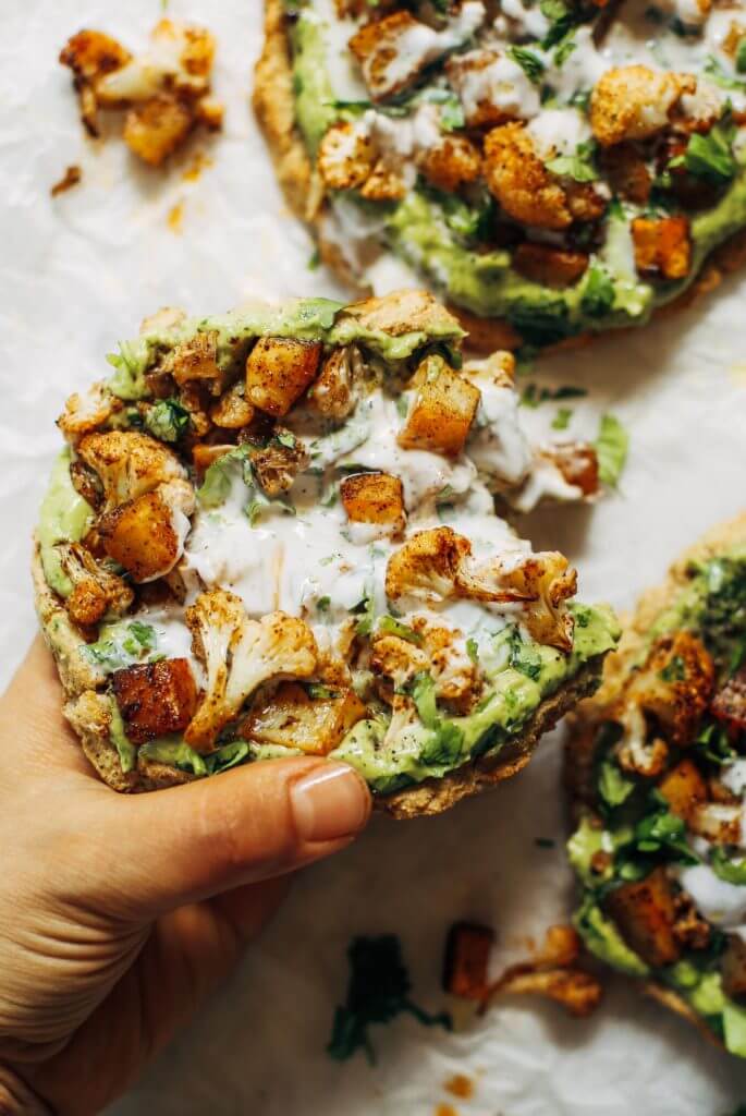 Favorite paleo/whole30 lunch idea: these pitas made with cauliflower, topped with roasted vegetables and the best avocado sauce you’ll ever have! Whole30 lunch easy. Whole30 lunch on the go. Whole30 lunch prep. Whole30 lunch ideas. Whole30 lunch work. Whole30 lunch recipes. Whole30 lunch recipes for work. Whole30 lunch meal planning. Whole30 lunch kids. Paleo pita recipe. Best paleo tortillas. Easy gluten free pita recipe. Paleo whole30 pita tortilla.