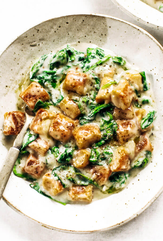 Homemade two ingredient cauliflower gnocchi. Easy, healthy, and delicious! An easy whole30 and paleo dinner that makes for easy meal prep. Paleo for beginners. Paleo diet recipes. Paleo dinner. Whole30 recipes for dinner. Whole30 meal prep.