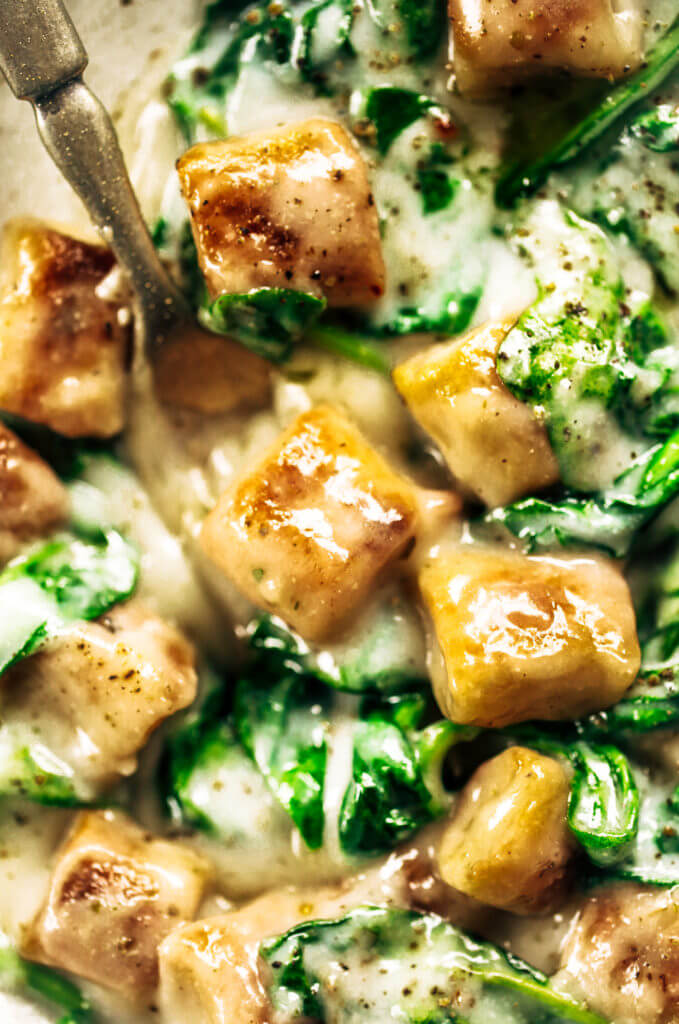 Homemade two ingredient cauliflower gnocchi. Easy, healthy, and delicious! An easy whole30 and paleo dinner that makes for easy meal prep. Paleo for beginners. Paleo diet recipes. Paleo dinner. Whole30 recipes for dinner. Whole30 meal prep.