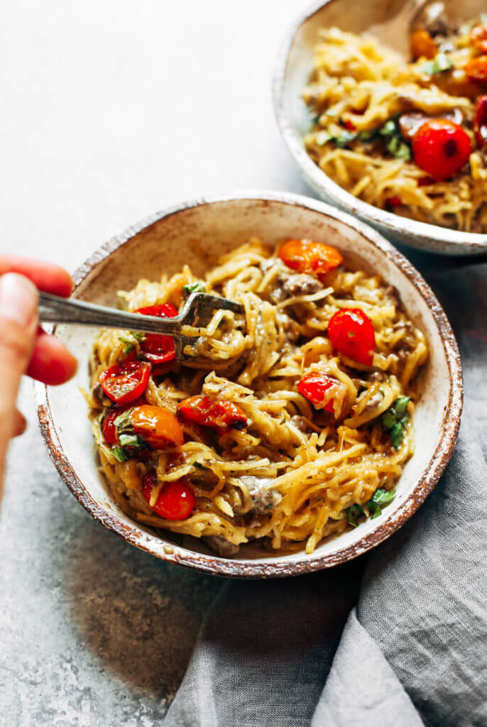 Easy family dinner idea- whole30 spaghetti noodles with ground beef, tomatoes, and cream sauce. A healthy paleo meal that is warm, comforting, and easy to make! Whole30 dinner done right. Whole30 recipes. Whole30 Trader Joes. Easy whole30 dinner recipes. Whole30 beef recipes. Quick whole30 dinner. #whole30 #paleorecipes #healthydinners Quick paleo dinners. Whole30 rules.