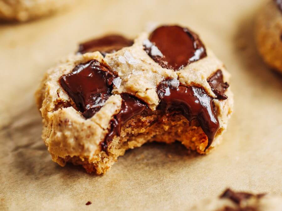 Almond Flour Chocolate Chip Cookies