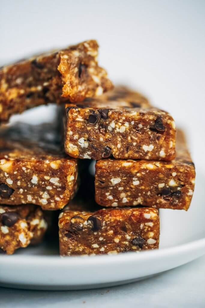 Homemade cookie dough larabars made with healthy ingredients. A healthy paleo snack for kids and families on the go! Love these easy to make nut and fruit bars that taste like cookie dough!