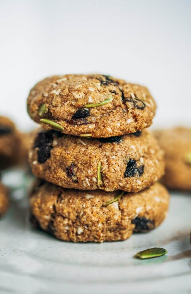 Homemade paleo cookies that taste like oatmeal raisin cookies, but made without any oats! Easy gluten free cookies made with almond flour. These cookies make a perfect low sugar breakfast cookie or dessert. #cookies #almondflour #paleo #lowsugar