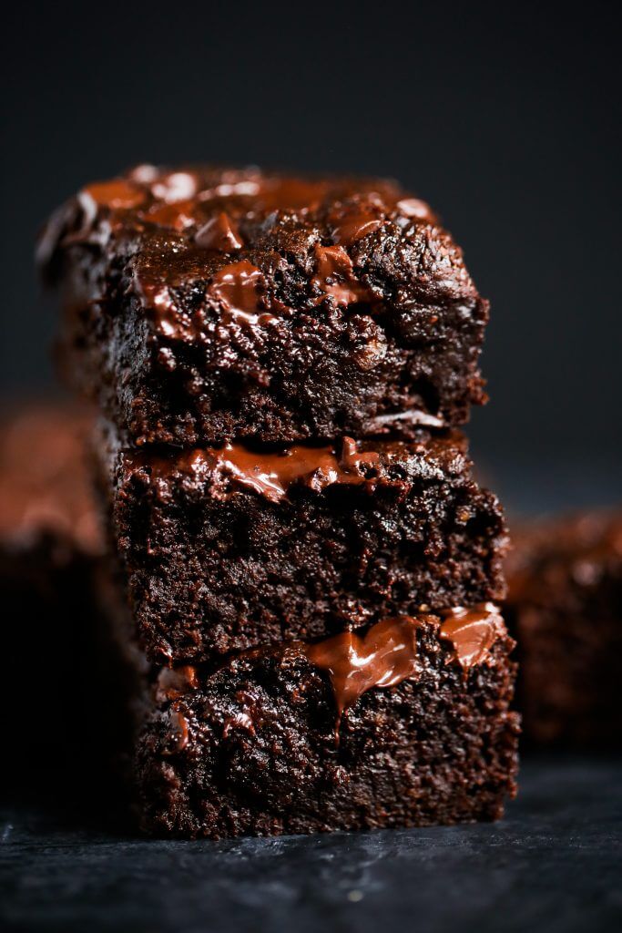 Easy homemade brownies with a fudgey middle and crispy delicious corners. These gluten free brownies are family favorites- filled with rich chocolate flavor and made with healthy ingredients! Best flourless brownies made with sweet potato instead of flour! #baking #brownies #dessert #glutenfree
