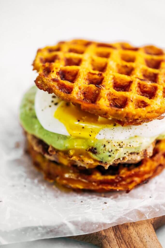 Bacon turkey burger with avocado ranch dressing and sweet potato waffles! This whole30 breakfast is easy, delicious, and filling. If you're looking for a healthy paleo breakfast burger recipe, this is it! Paleo whole30 meal prep. #paleo #whole30