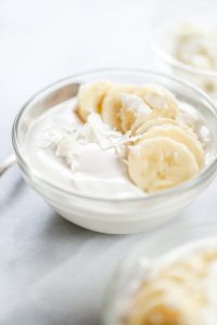 2 minute dairy free yogurt recipe. Healthy cashew yogurt ready in just minutes! This creamy paleo yogurt is perfect served for breakfast with fruit. Made with just three ingredients! #paleo #yogurt #healthybreakfast #recipes #cooking #mealprep